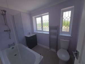 bathroom- click for photo gallery